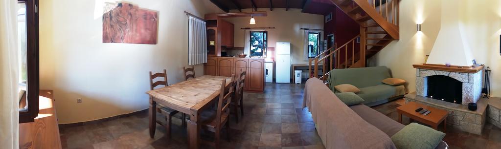 Maison Viros Kardamyli Habitación foto